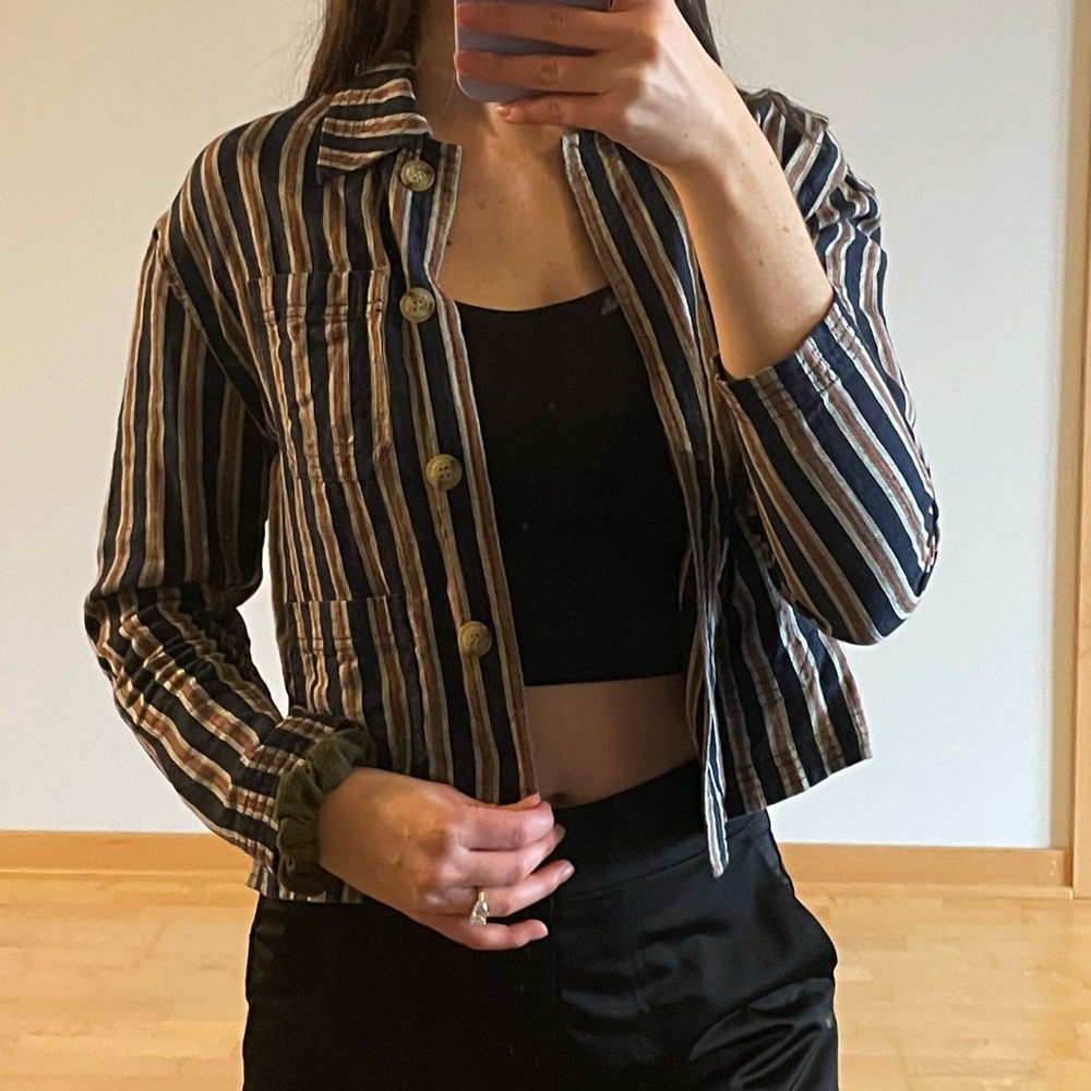 SOLD!!  Vintage cropped linen jacket